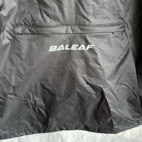 Baleaf lightweight black nylon rain jacket, size XL - Picture 7 of 10
